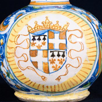Bottle with coat of arms of Grand Master Alof de Wignacourt